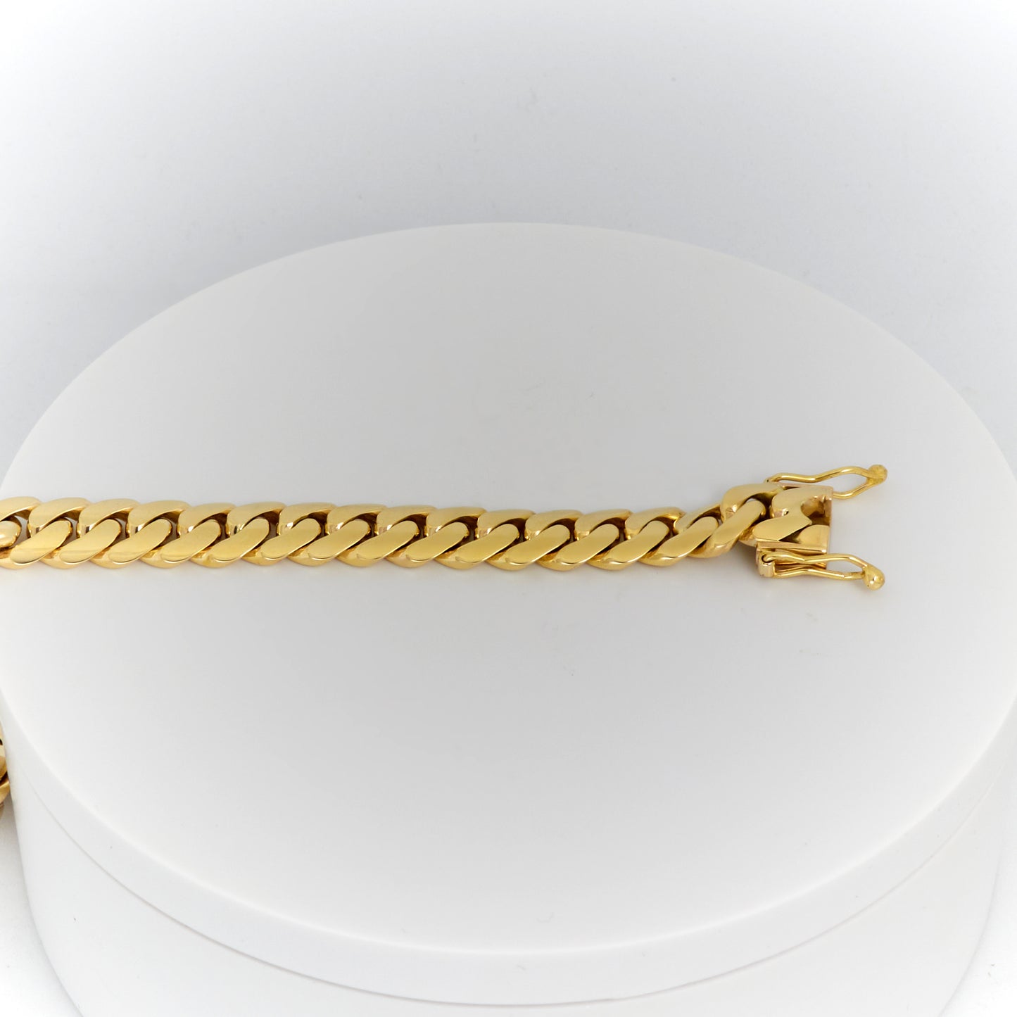 Elegant 10k Gold Cuban Link Bracelet for Men